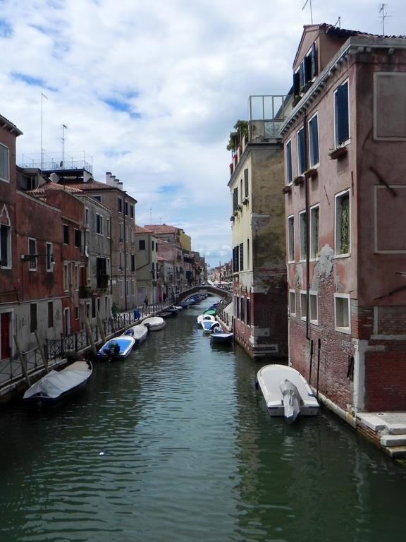 Biennale 252 Apartamento Veneza Quarto foto
